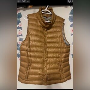 GAP Gold Puffer Ski Vest